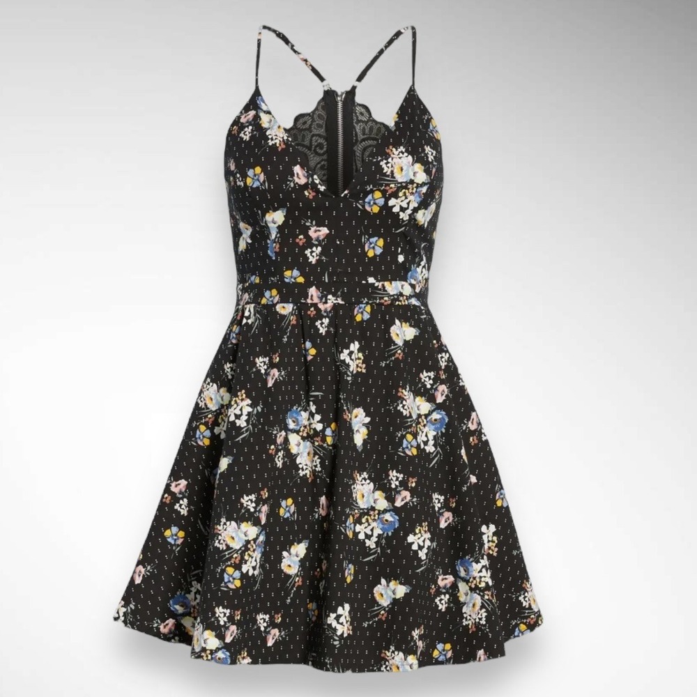 LOVE, NICKIE LEW Black Floral Spaghetti Strap Mini Skater Dress Size Small } EUC